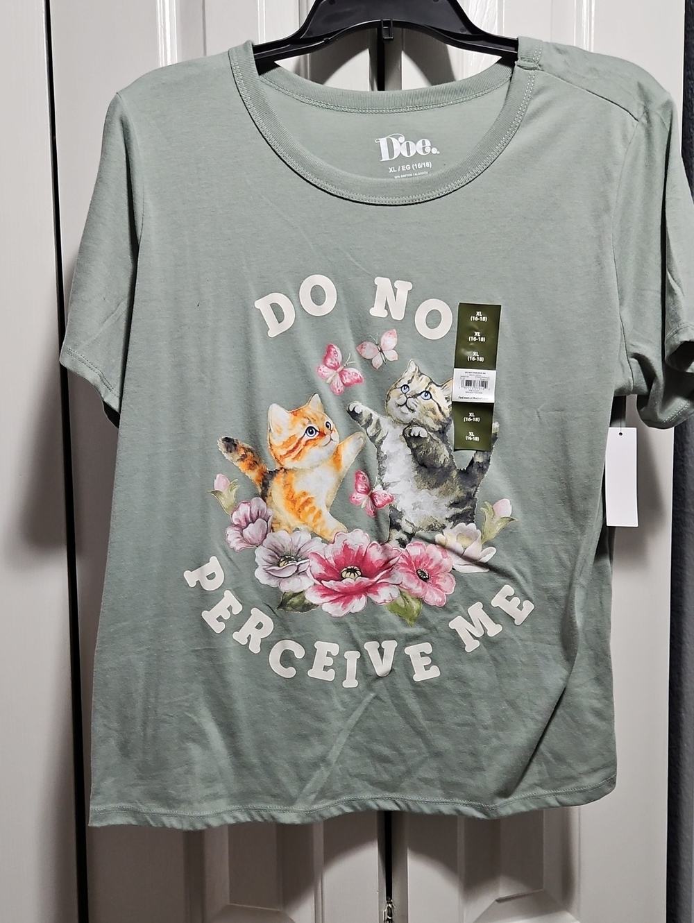 Graphic Kitten Tee NWT XL